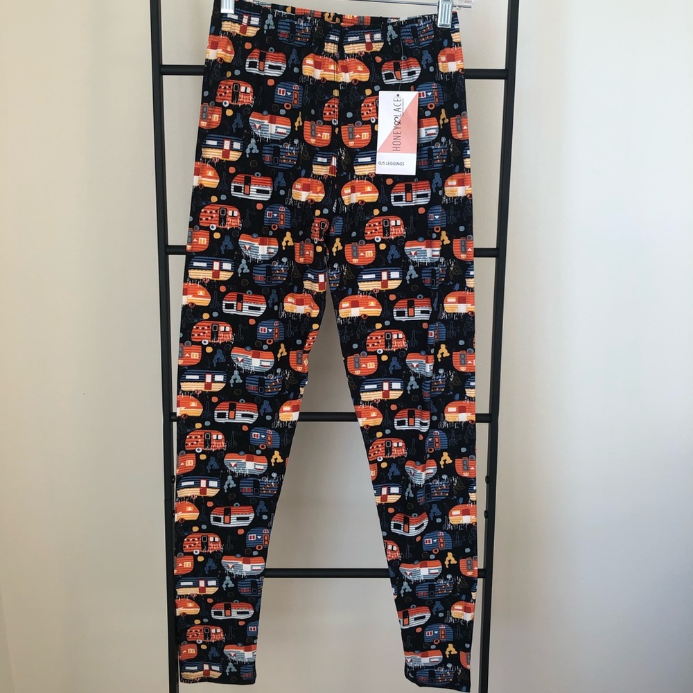 NWT Honey and Lace OS leggings w camper graphic